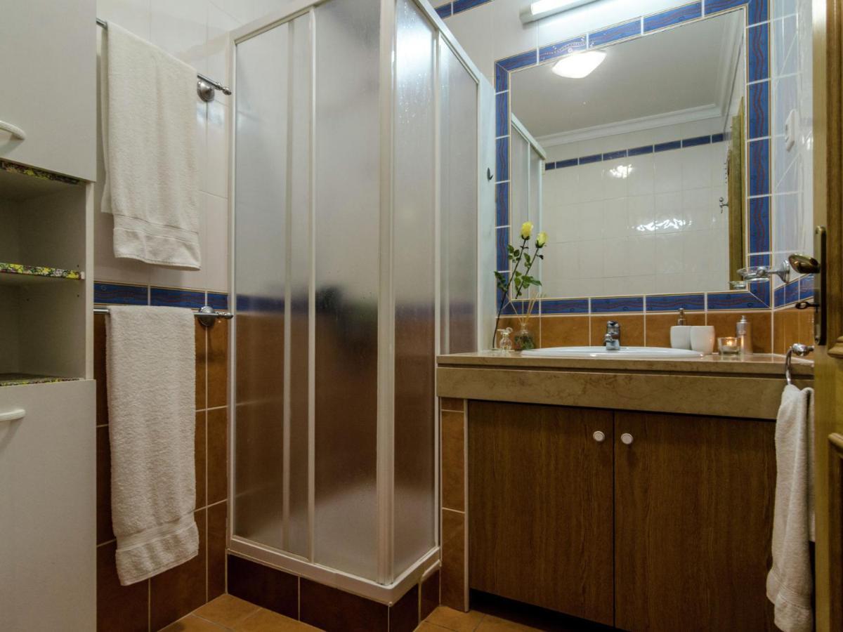 This Warm And Comfortable Apartment Lagos Phòng bức ảnh